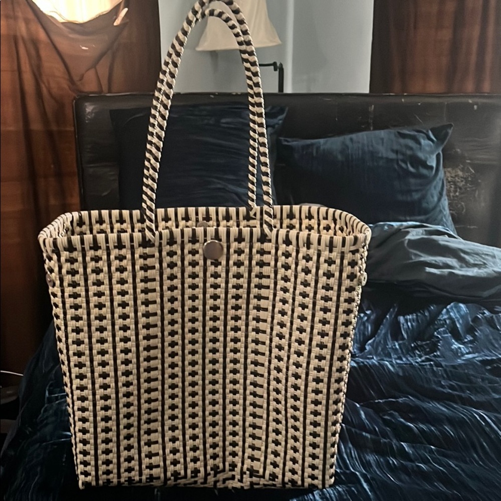 Striped Black and White jute beach bag from Mexico